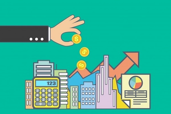 Hình ảnh minh họa bàn tay thả tiền xu vào các tòa nhà, máy tính và biểu đồ tăng trưởng kinh tế.