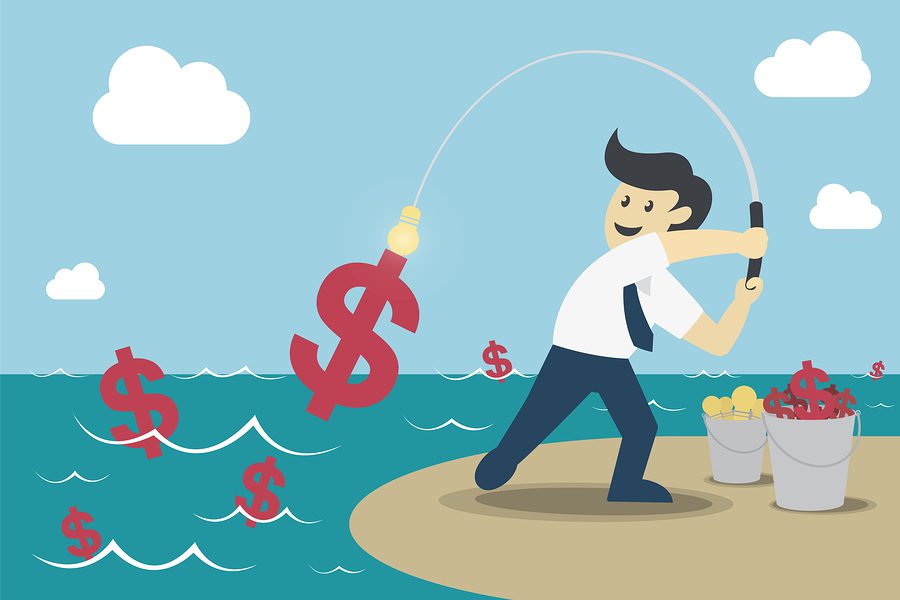 Người đang câu biểu tượng đô la từ biển, trên bờ có hai xô chứa đầy biểu tượng đô la.
