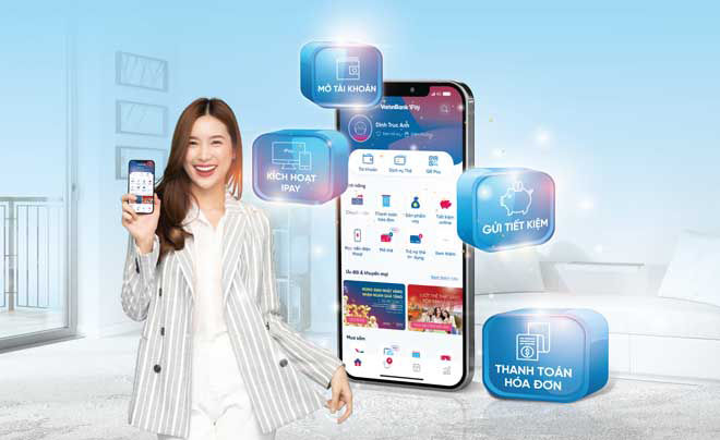 Người phụ nữ cầm điện thoại với hình ảnh ứng dụng ngân hàng và các tính năng như mở tài khoản, gửi tiết kiệm.