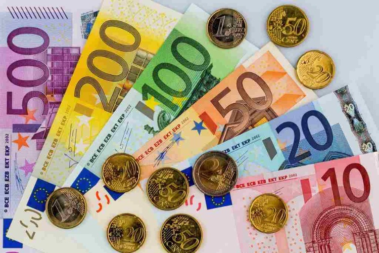 Cac menh gia tien xu va tien giay cua dong EURO