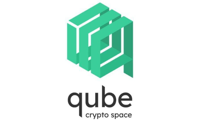 Logo hình khối màu xanh lá với dòng chữ "qube crypto space" ở bên dưới.