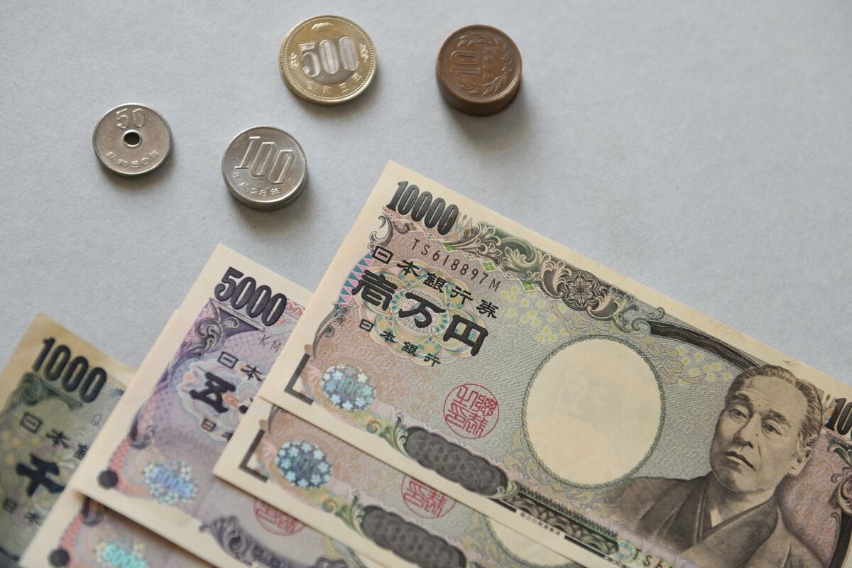 1 Yen tri gia bao nhieu tien Viet