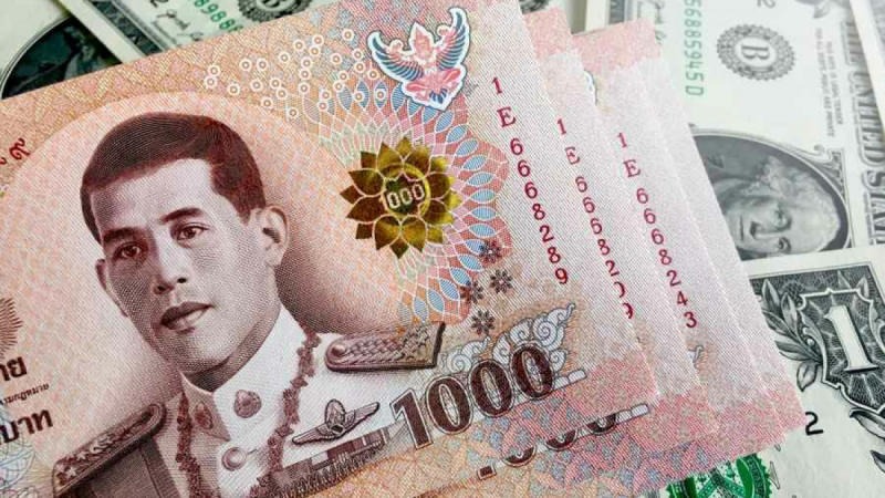 Noi doi tien Thai Lan tai Viet Nam