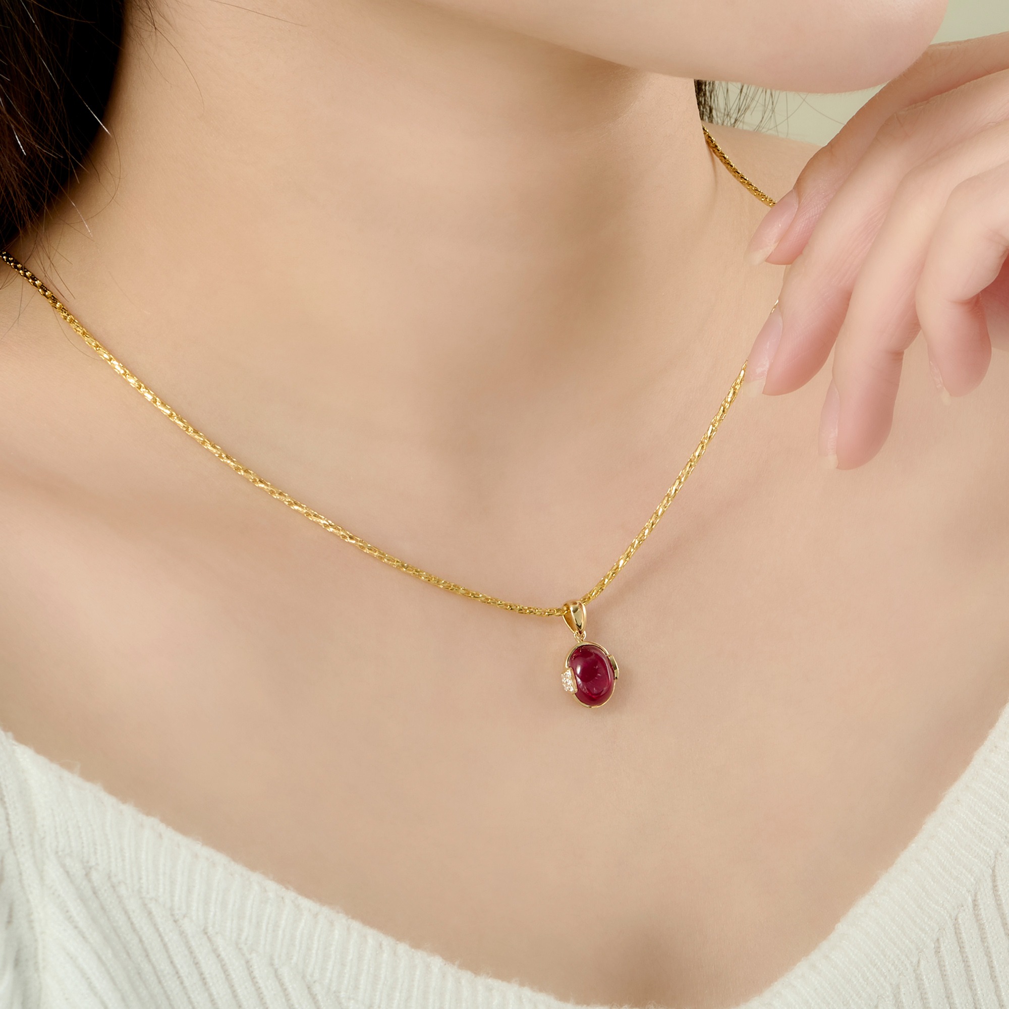 Day chuyen Vang 18K gan da Ruby